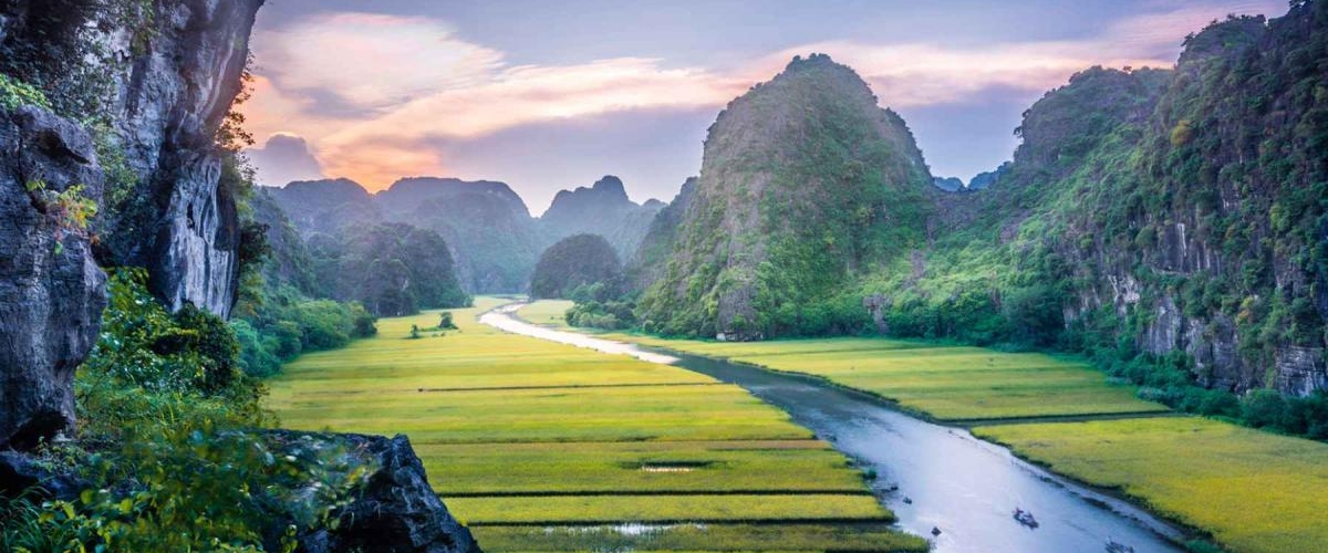 HOA LU - TAM COC - MUA CAVE - 1 DAY TRIP BY LIMOUSINE (Cycling)