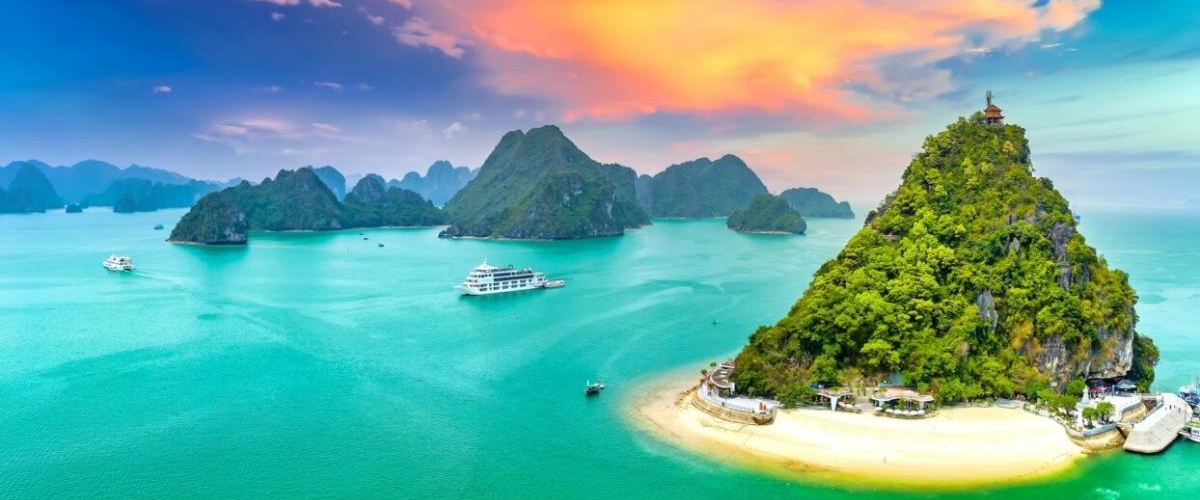 HALONG BAY -  DAY TOUR ON LUXURY CRUISE