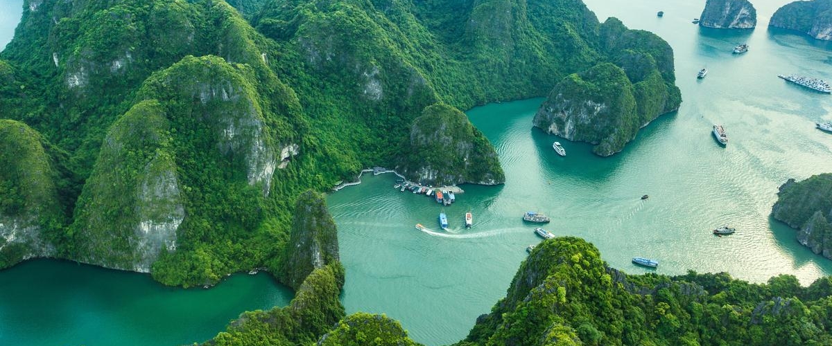NINH BINH + HA LONG BAY  2 DAYS/1NIGHT  STAY AT BUNGALOW / HOTELS 3*- 4* in Ninh Bình