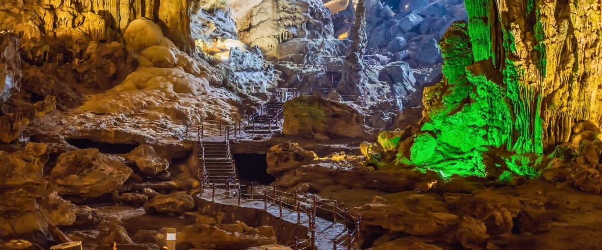 HALONG BAY -  DAY TOUR ON LUXURY CRUISE