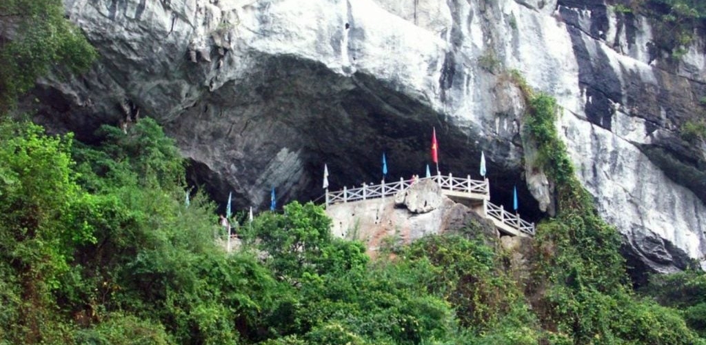 HALONG BAY -  DAY TOUR ON LUXURY CRUISE